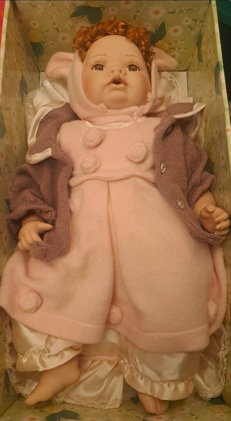 porseleinen pop voor verzamelaars - PORCELAIN DOLL - JKH2794, Verzamelen, Ophalen, Zo goed als nieuw, Pop, Levensecht of Reborn