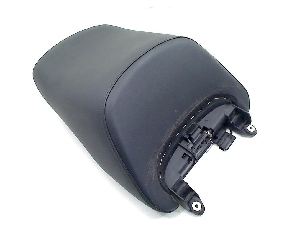 BUDDYSEAT ACHTER BMW K 1600 GT + GTL (K1600GT K1600GTL K48), Dhr. S. di Majo, Gebruikt, Info@cama-motorparts.nl, P.J. Troelstraweg 8 8
3144 CX  MAASSLUIS, NL