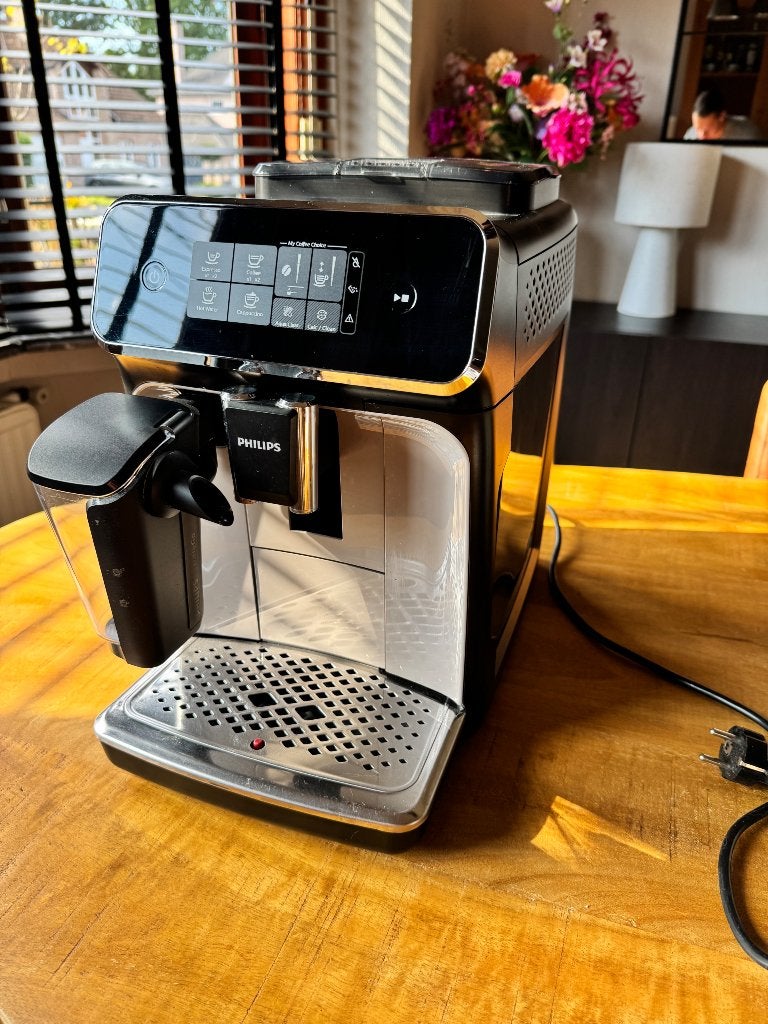 Philips Latte Go 2200 series, Ophalen, Afneembaar waterreservoir, Koffiemachine, Zo goed als nieuw