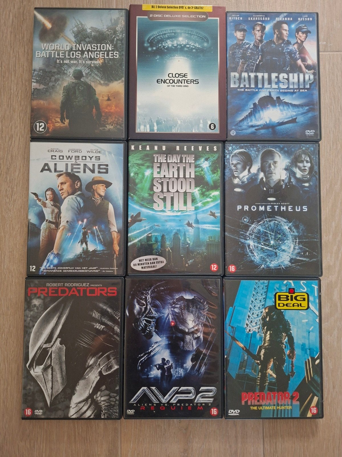 Mooie set van 9 Sci-Fi & Action DVD's (o.a. Predator, Promet, Enlèvement ou Envoi, Science-Fiction