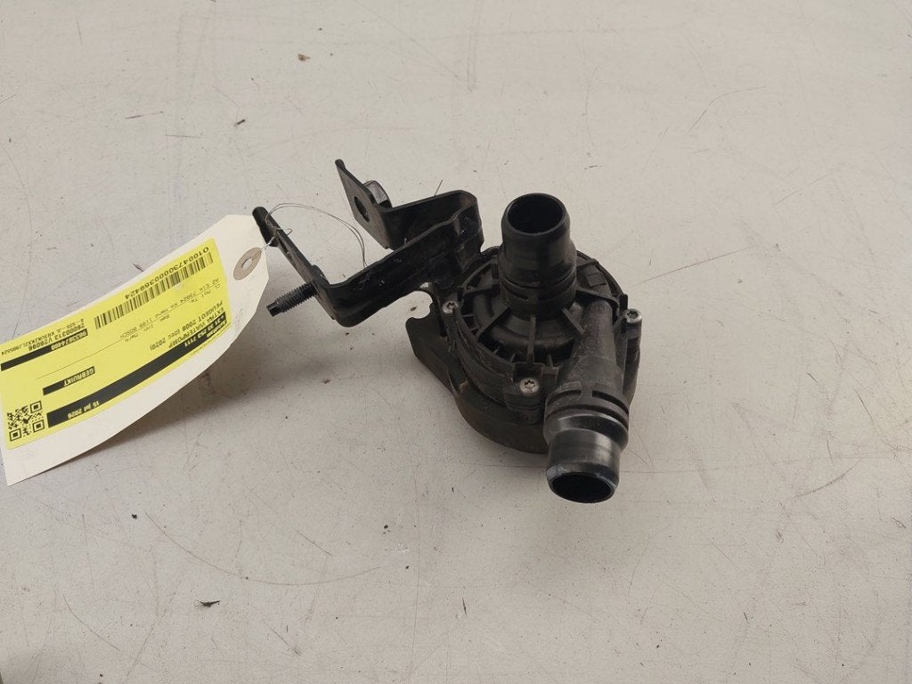 EXTRA EAU POMPE Peugeot 2008 (UD / UK / UR / US / UX), Robert Bosch AG, Utilisé, Robert-Bosch-Allee 1
74232  Abstatt, DE, Engineering@bosch.com
