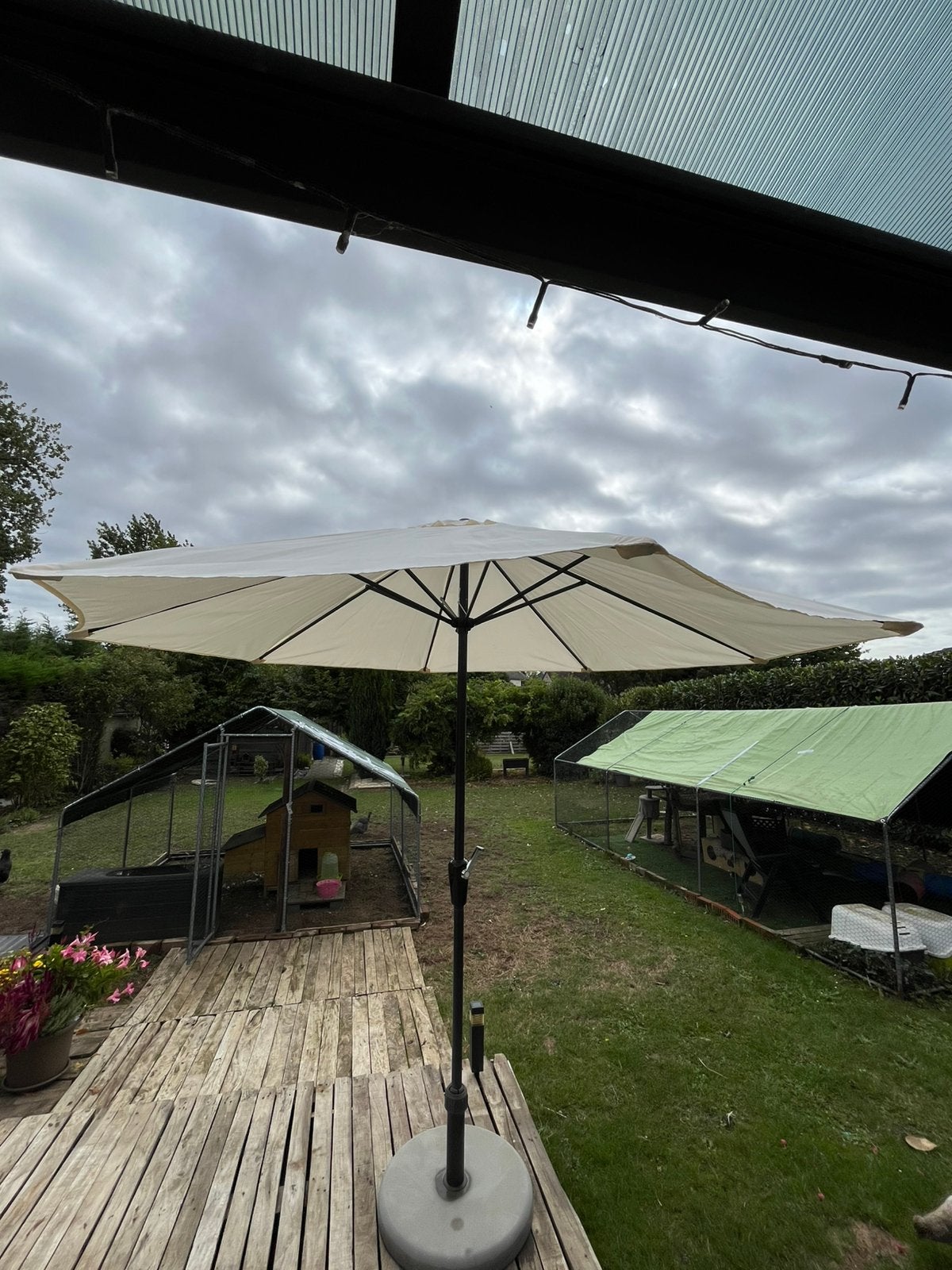 Parasol beige de jardin en alu, Jardin & Terrasse, Enlèvement, Comme neuf, 2 à 3 mètres, Parasol sur pied