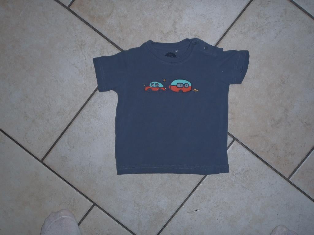 t-shirt taille 80, Enlèvement ou Envoi, Comme neuf, Garçon, Autres types