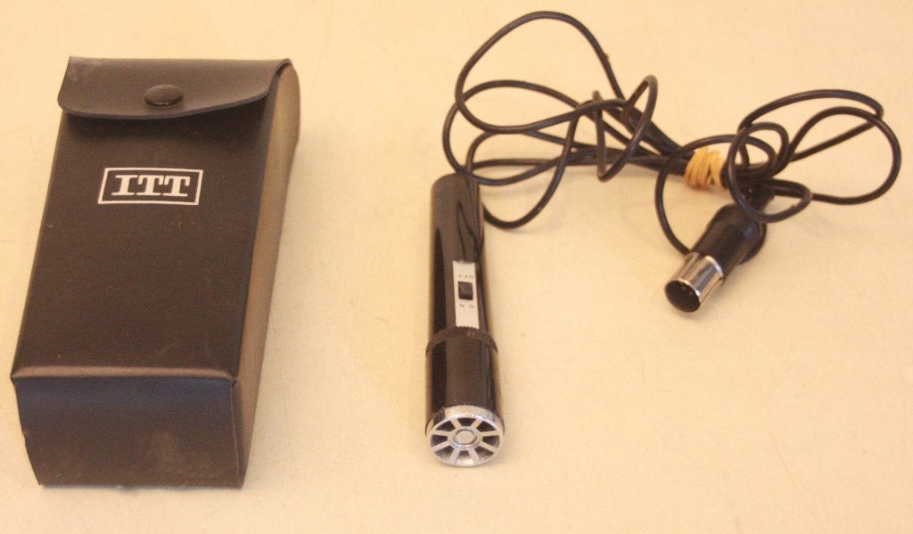 Vintage ITT Microfoon Met DIN-Aansluiting (Van Bandrecorder), Enlèvement ou Envoi, Comme neuf