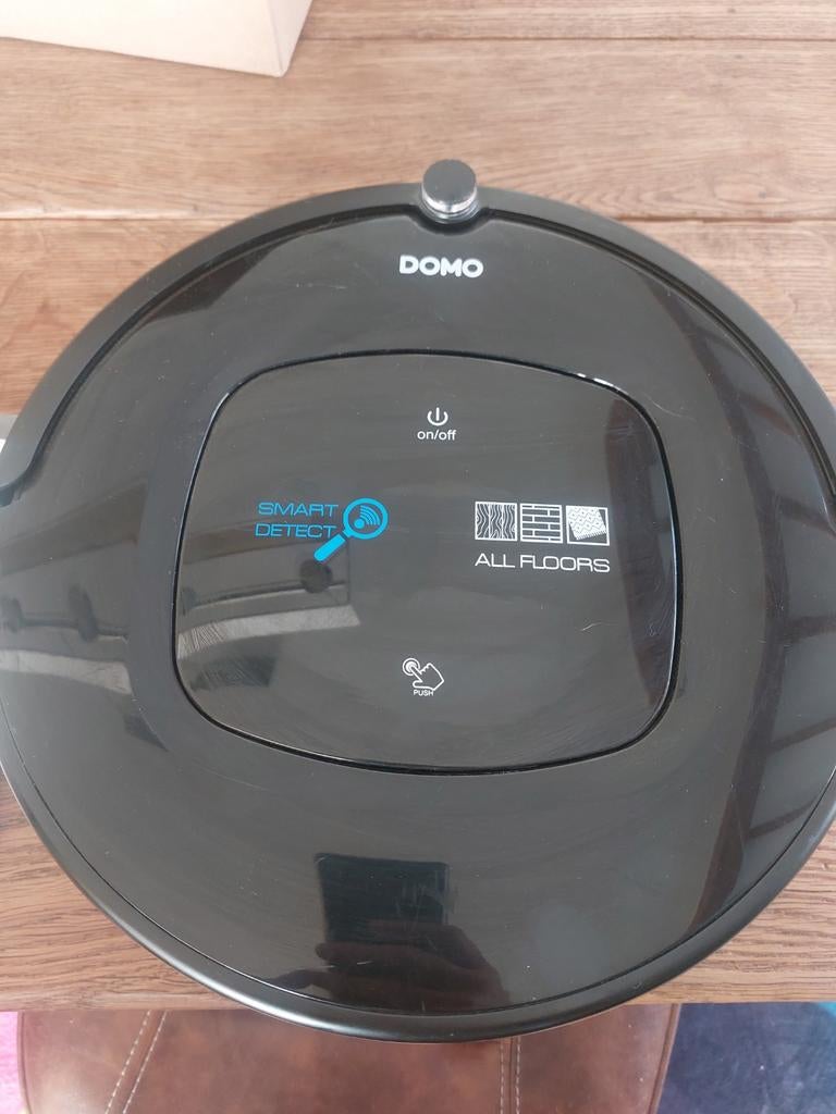 Aspirateur robot Domo, Enlèvement, Aspirateur