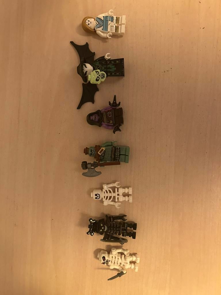 Lego Ninjago minifiguren van master of the mountain, Kinderen en Baby's, Ophalen of Verzenden, Zo goed als nieuw, Complete set