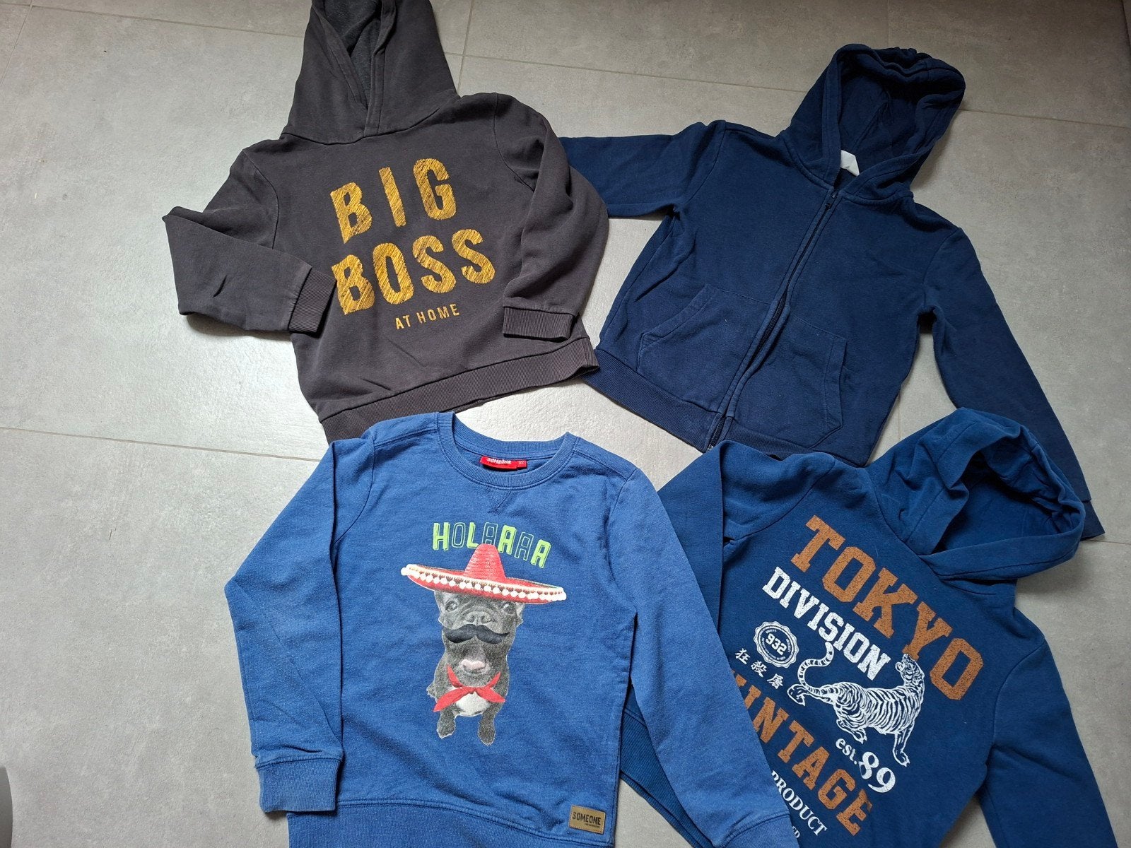 pakket truien / hoodie 122/128, Ophalen of Verzenden, Gebruikt
