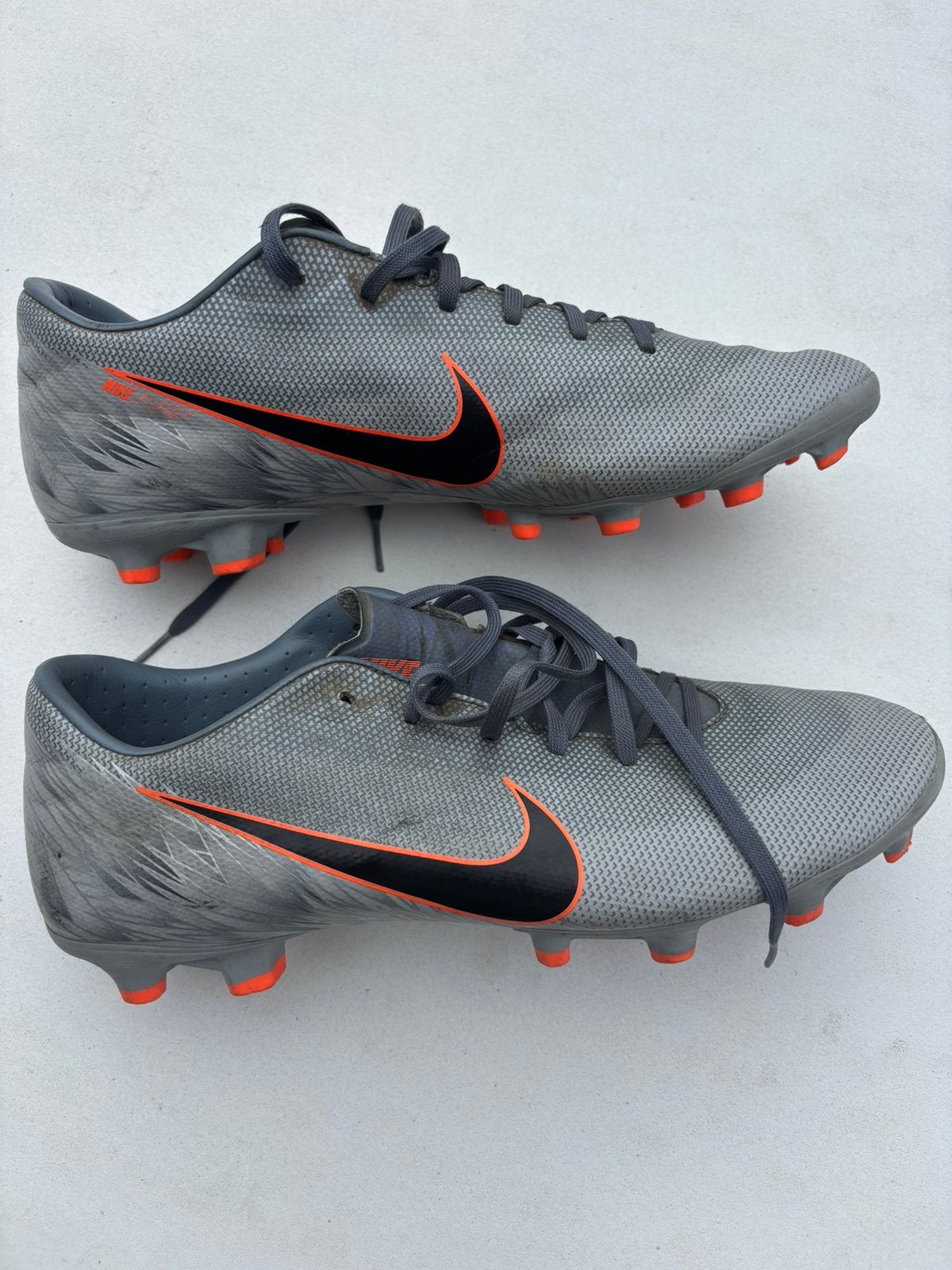 Chaussure foot Nike taille 40, Sports & Fitness, Football, Enlèvement ou Envoi, Utilisé, Chaussures