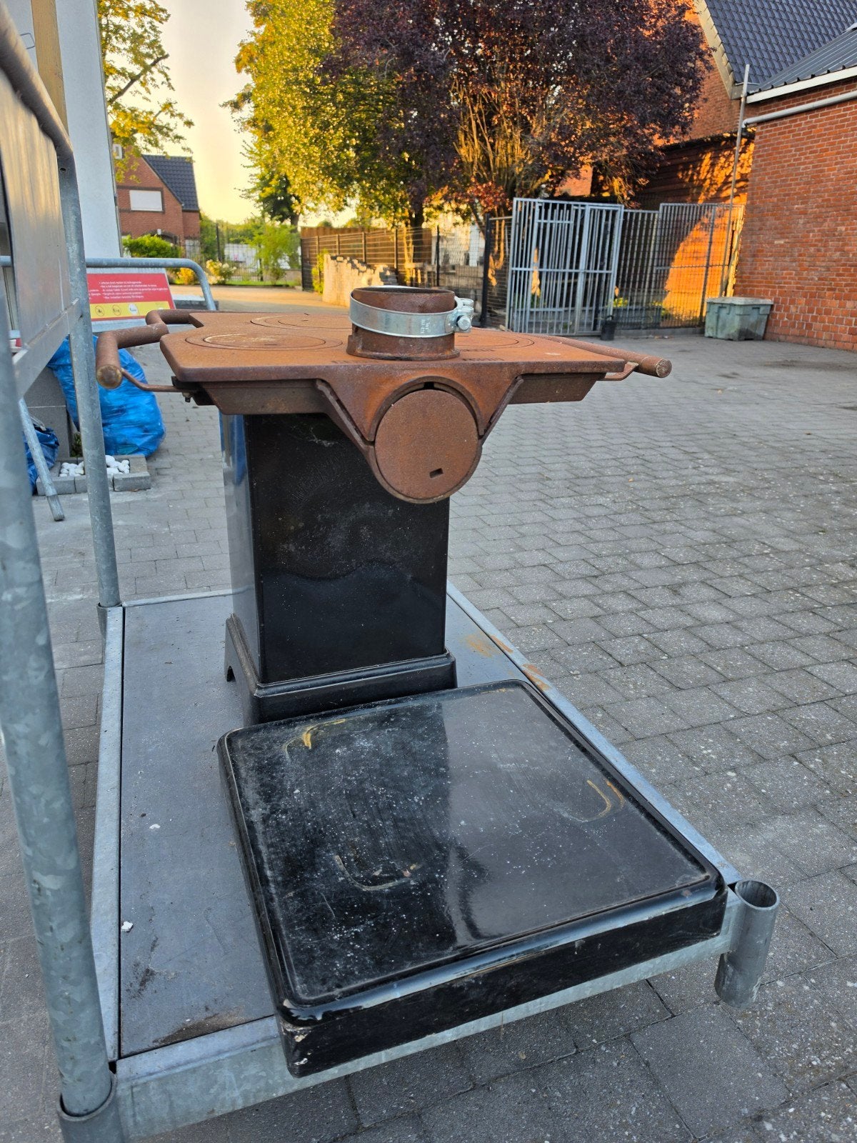 mooie oude kachel zwar gewicht., Huis en Inrichting, Ophalen