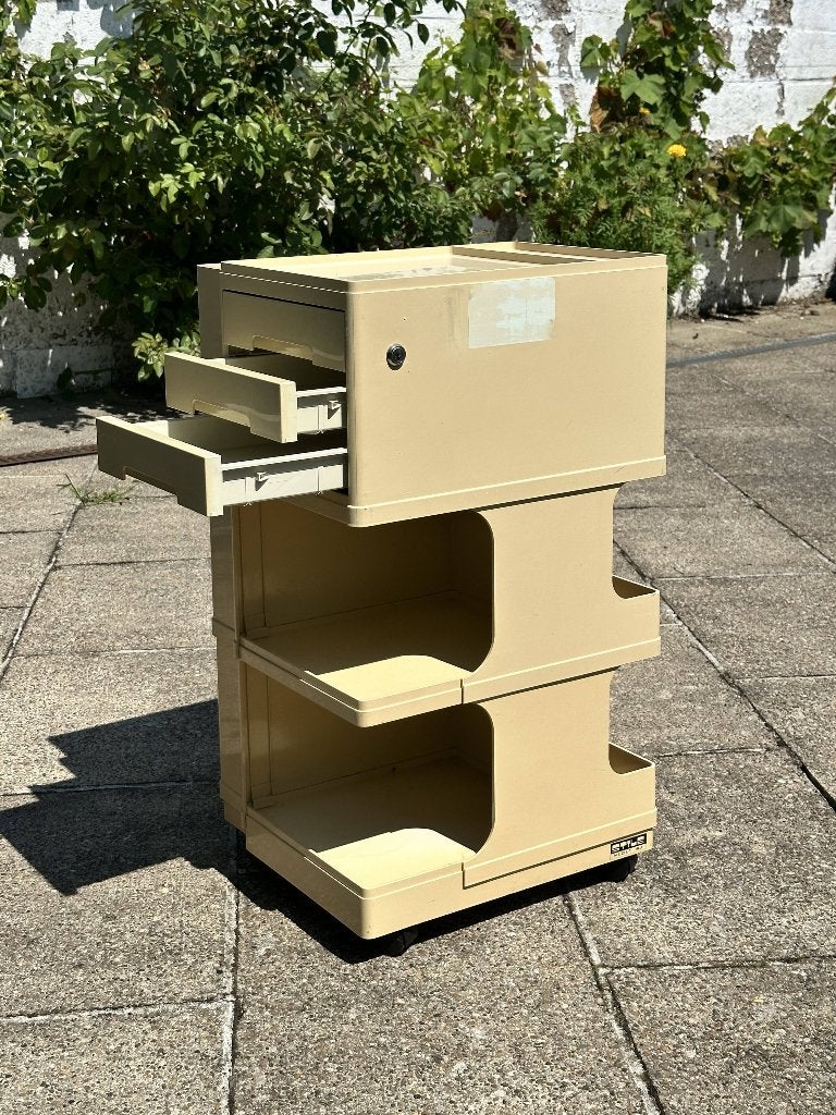 Stile Neolt - by Giovanni Pelis - plastic trolley, Huis en Inrichting, Kasten | Overige, Ophalen, Gebruikt