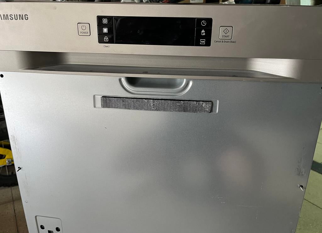 Samsung met besteklade en bedienings langs buiten, Electroménager, Lave-vaisselle, Enlèvement, Comme neuf, Encastré
