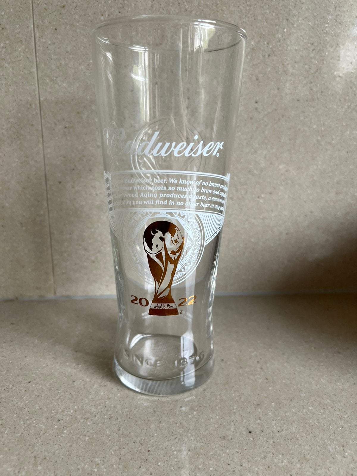 Verre à bière Budweizer FIFA QATAR 2022 en parfait état, Envoi, Neuf, Verre ou Verres, Autres marques
