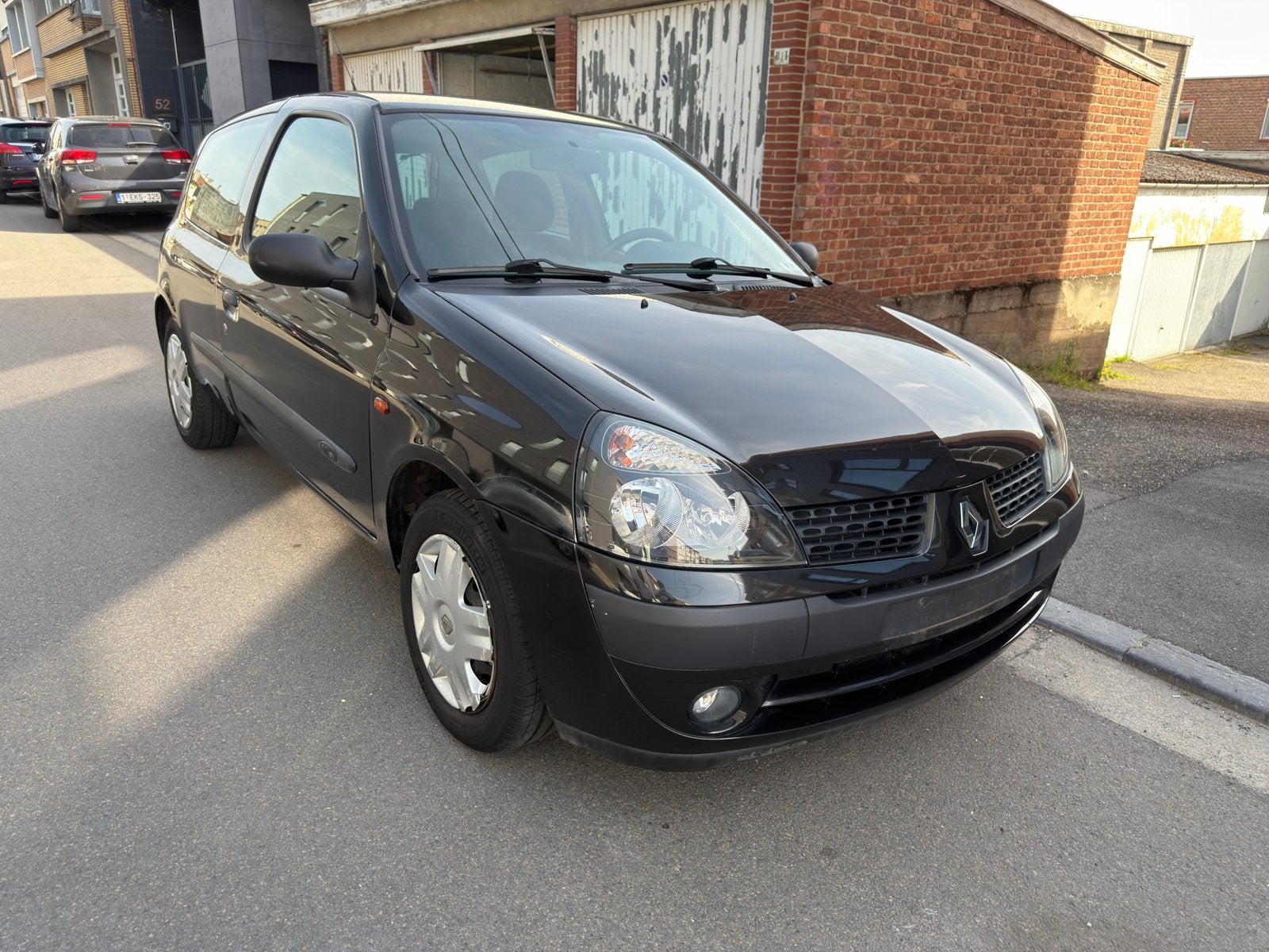 Renault Clio 1.2i ! 64.000 kms !! Euro 4 LEZ ok ️, Autos, Renault, Particulier, Clio, Vitres électriques, Essence, Enlèvement