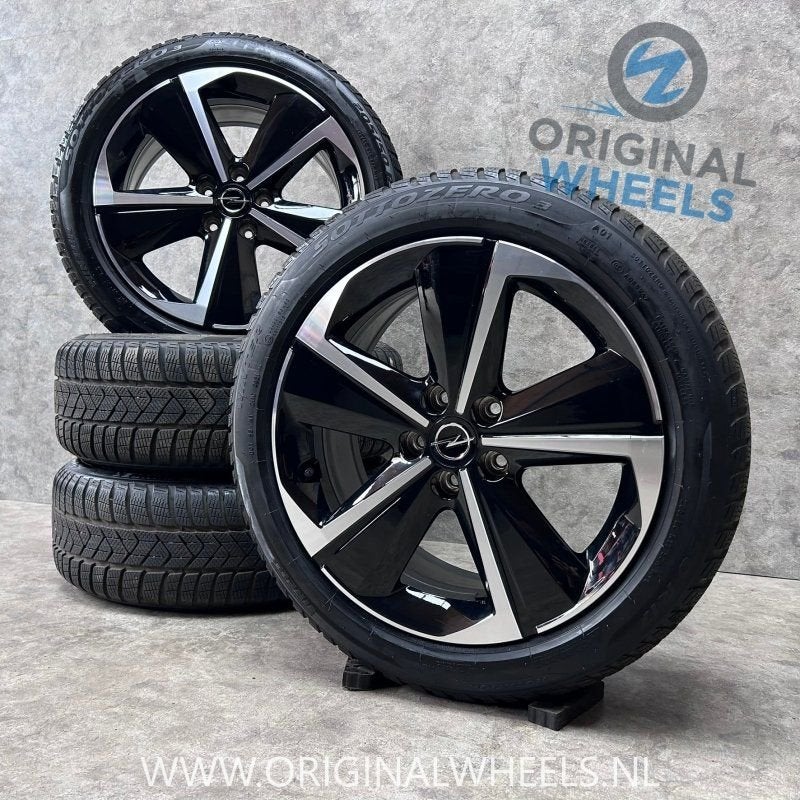 17 inch originele velgen + winterbanden Opel Astra L  984706, Auto-onderdelen, Gebruikt, -, -, Banden en Velgen