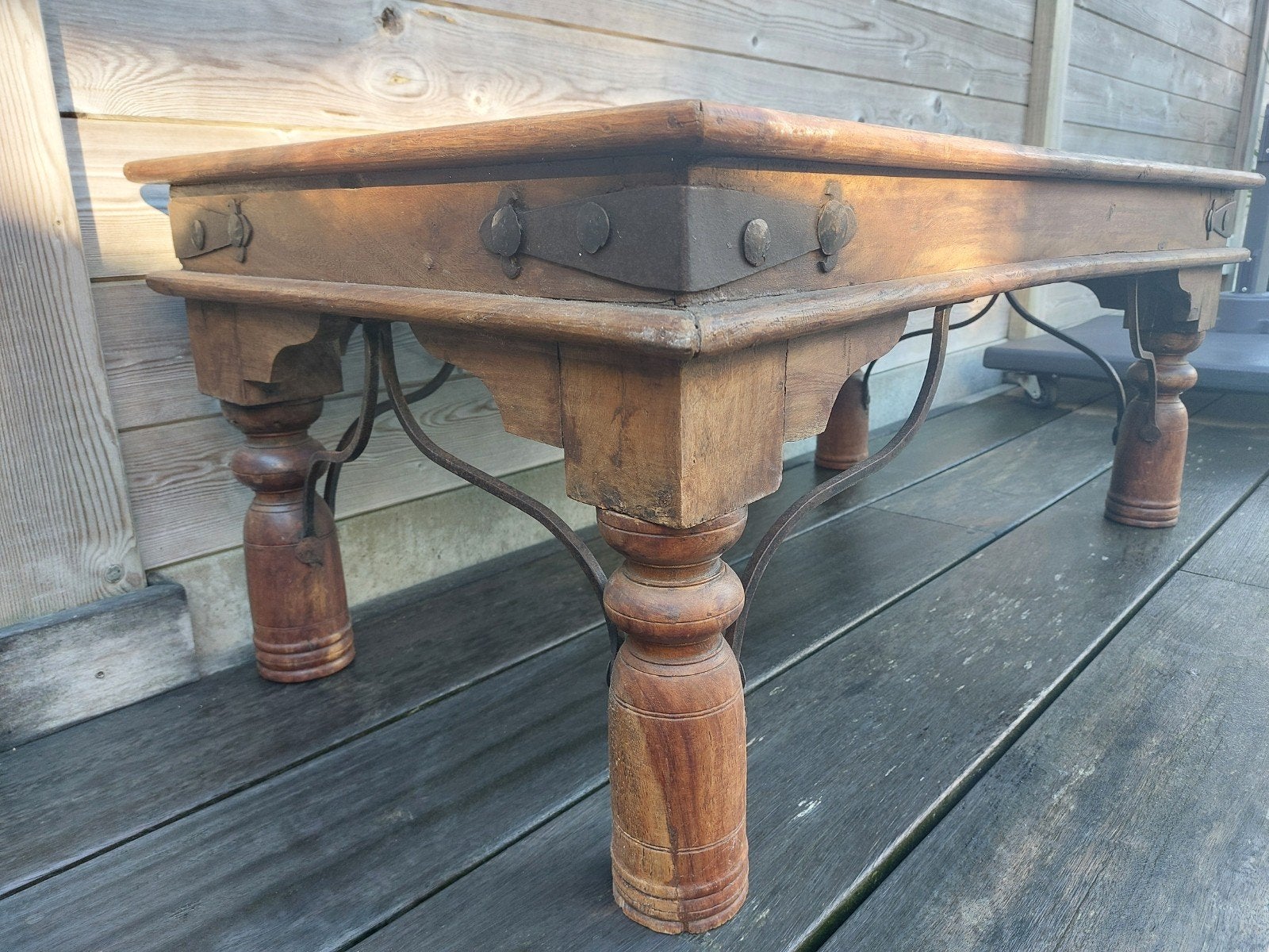 Table basse en bois massif avec plateau en verre, Enlèvement