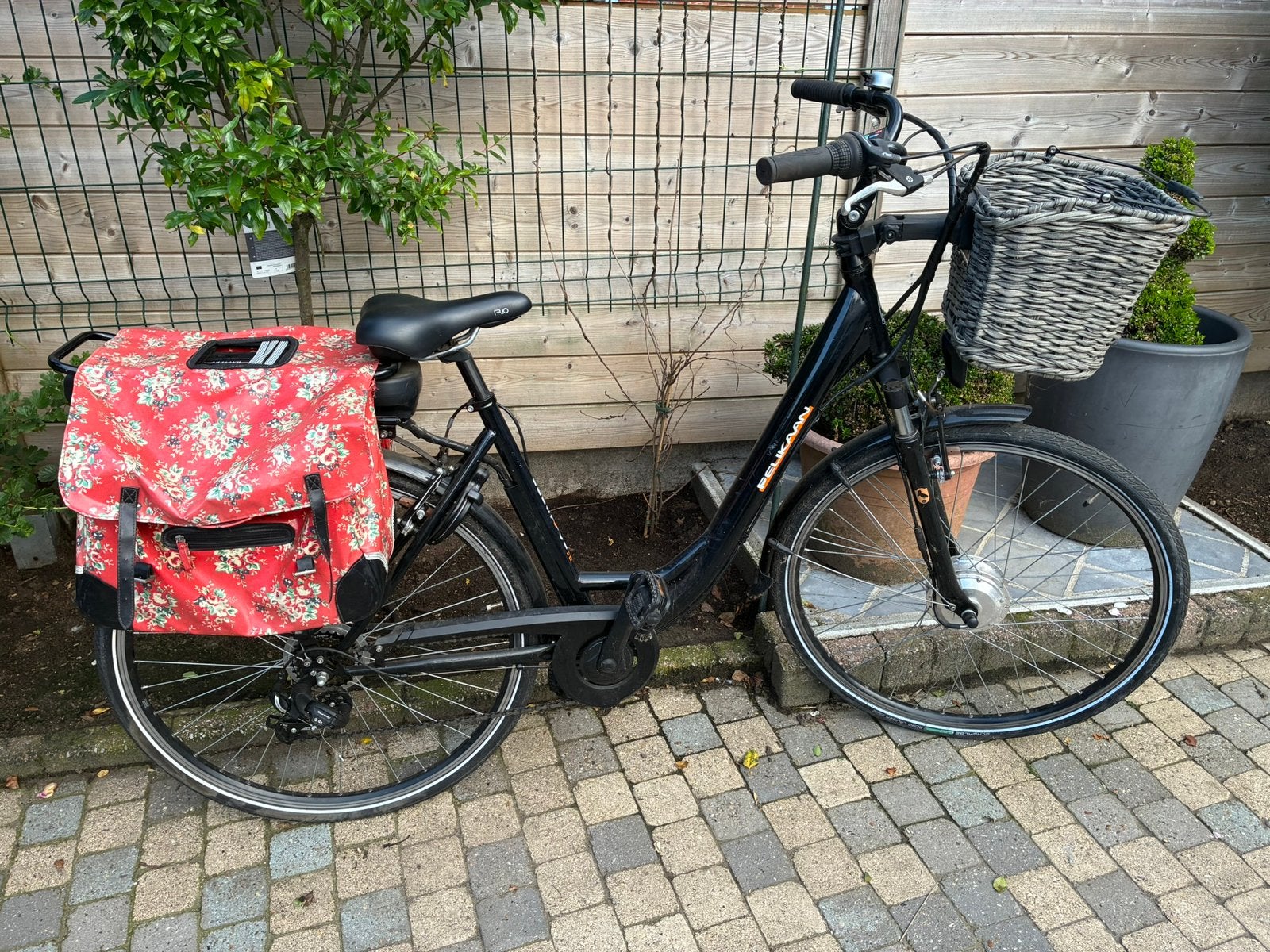 Electronische damesfiets in prima staat, Fietsen en Brommers, Ophalen, Zo goed als nieuw, Versnellingen