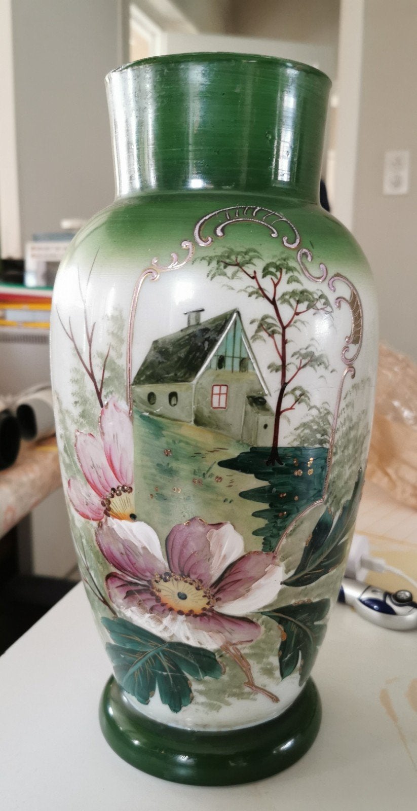 Glazen opaline vaas, Ophalen