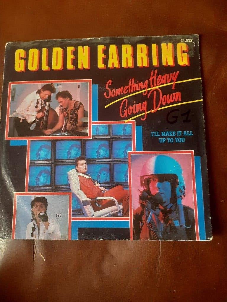 45T Golden Earring : Something heavy going down, Ophalen of Verzenden