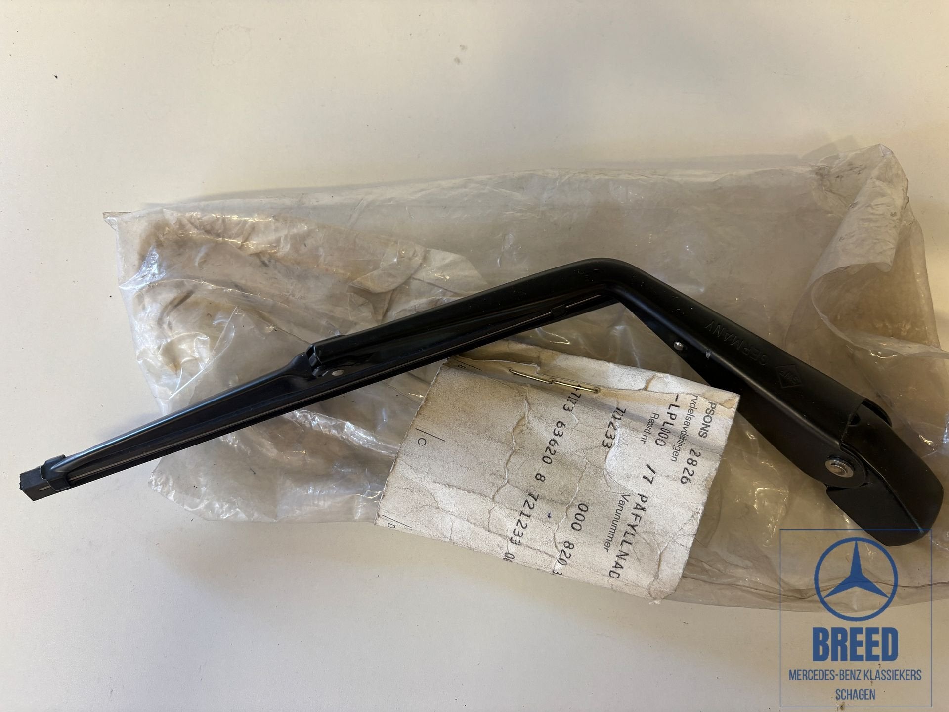 NOS koplampwisserarm rechts voor Mercedes-Benz T2 309 310, -, Nieuw, Ophalen of Verzenden, -