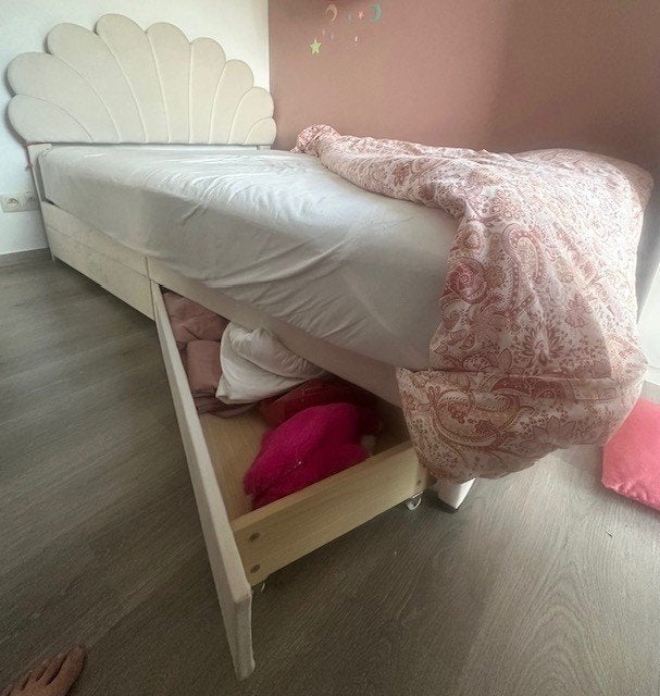 LIT de 140 cm + 4 tiroirs en dessous (presque neuf) : 75 €, Maison & Meubles, Chambre à coucher | Lits, Beige, Enlèvement, 200 cm
