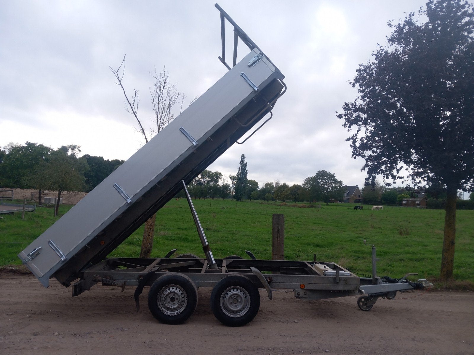 kipaanhangwagen, Auto diversen, Ophalen