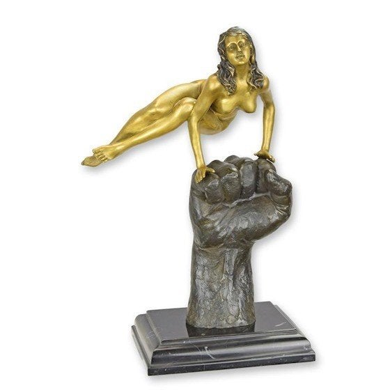 brons beeld , vrouwelijk schoon op een vuist, Antiek en Kunst, Ophalen of Verzenden, Brons, Beeld, Vrouw