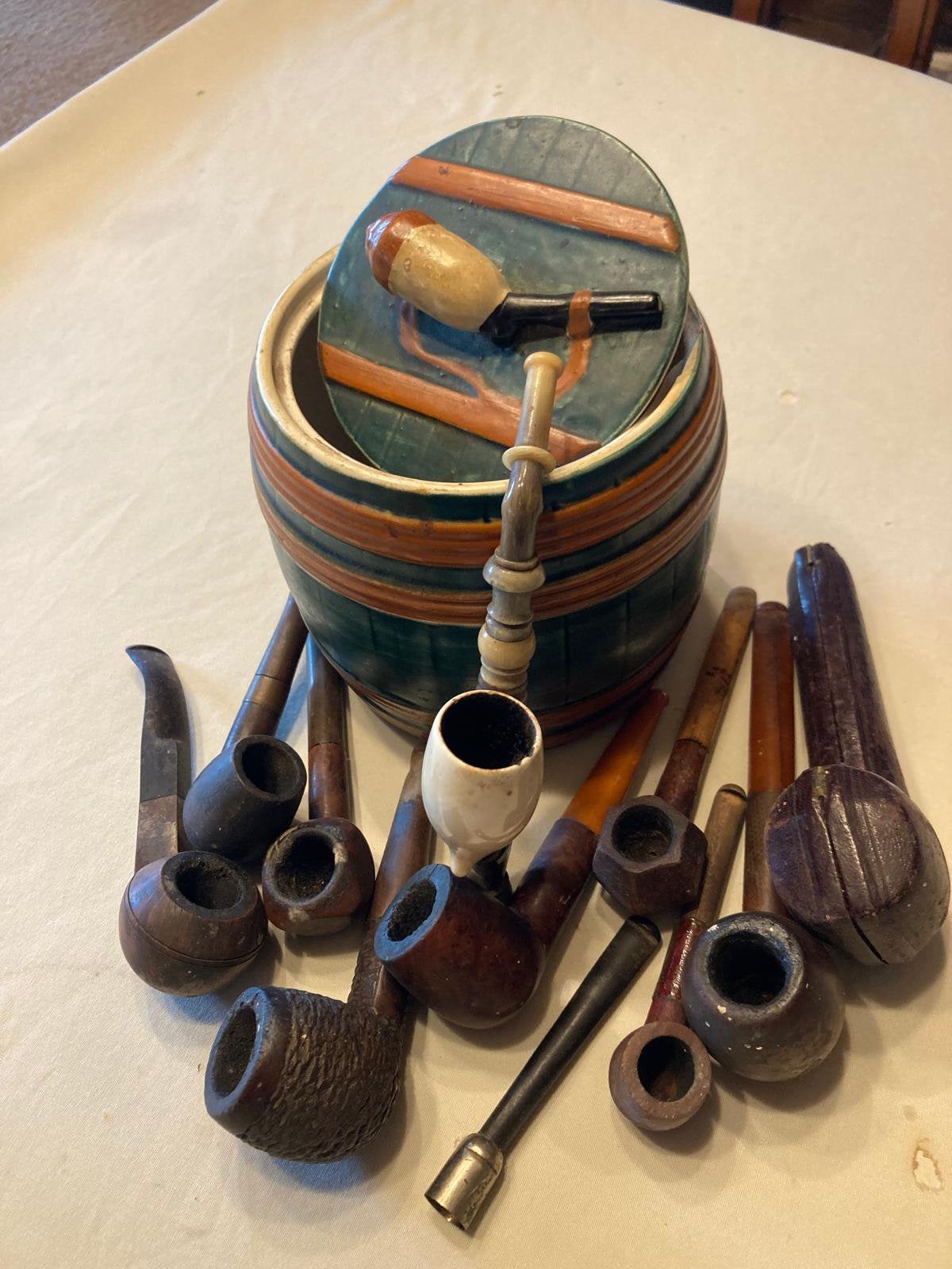 Verschillende pijpen plus spuugbakje, Antiek en Kunst, Ophalen