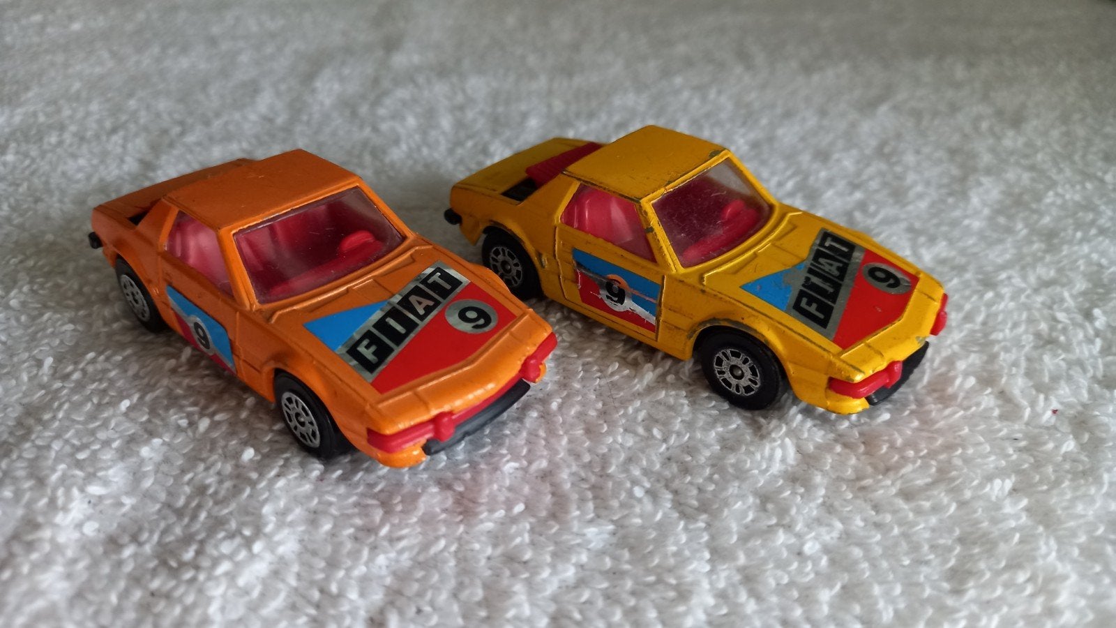 2x Corgi Fiat, Hobby & Loisirs créatifs, Enlèvement ou Envoi, Corgi
