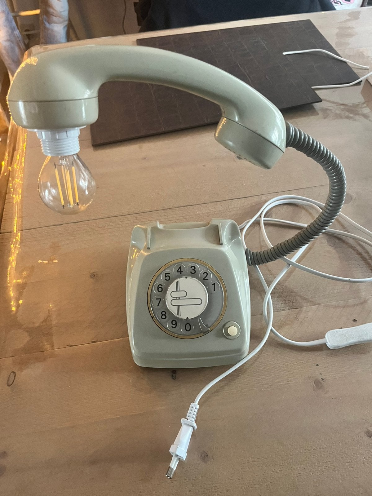 Ancien téléphone avec lumière., Télécoms, Enlèvement, Comme neuf