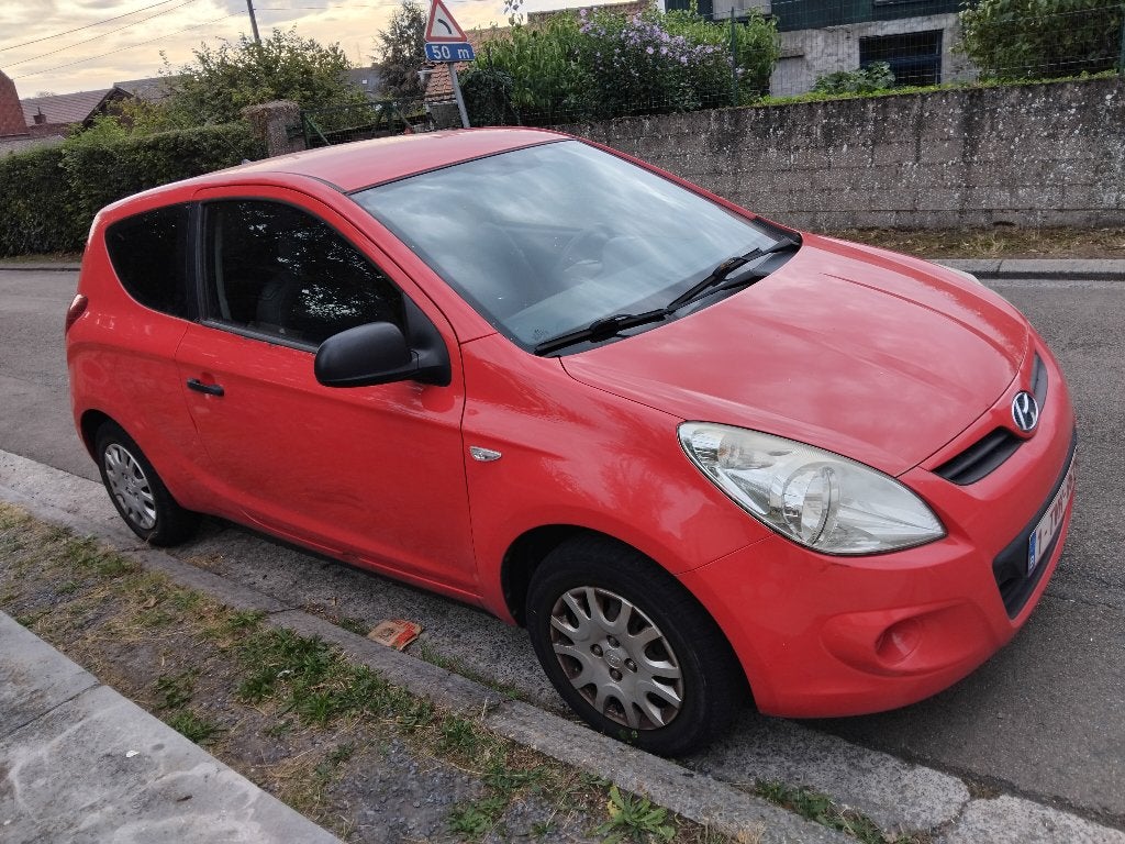 2011 Hyundai i20, Autos, Rouge, Euro 5, Achat, Boîte manuelle