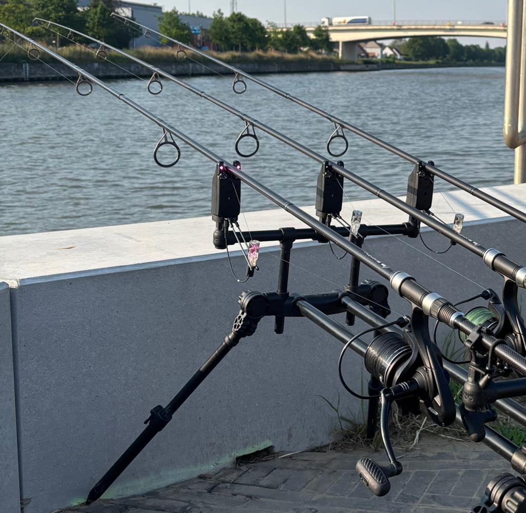 3 nash entity hengels 12ft 3lbs met korda foudraal, Watersport en Boten, Ophalen, Zo goed als nieuw