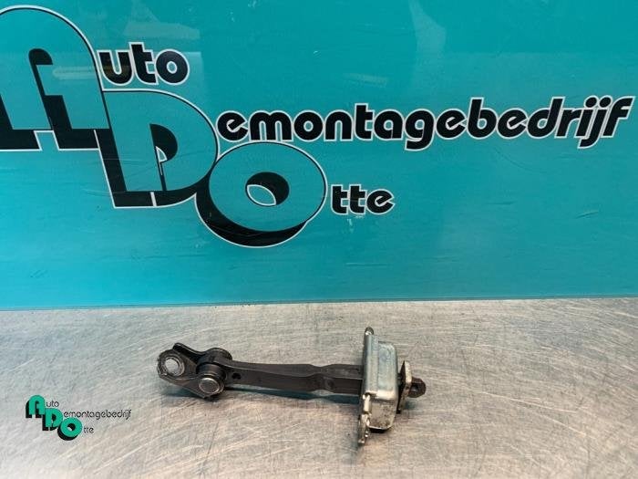 Butée 4portes avant droite d'un Nissan Micra (Micra 03-), Autos : Pièces & Accessoires, -, 3 mois de garantie, Utilisé, -