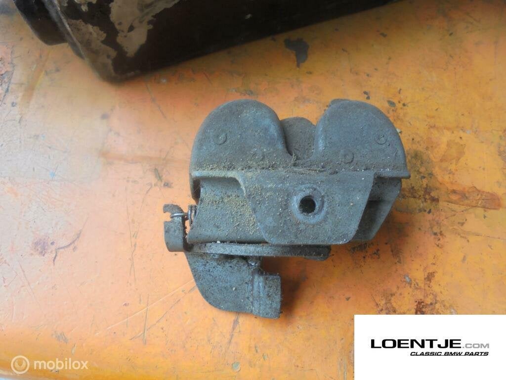Achterklepslotvanger BMW 02 1502 1602 1802 2002, Enlèvement ou Envoi, Utilisé, BMW, BMW