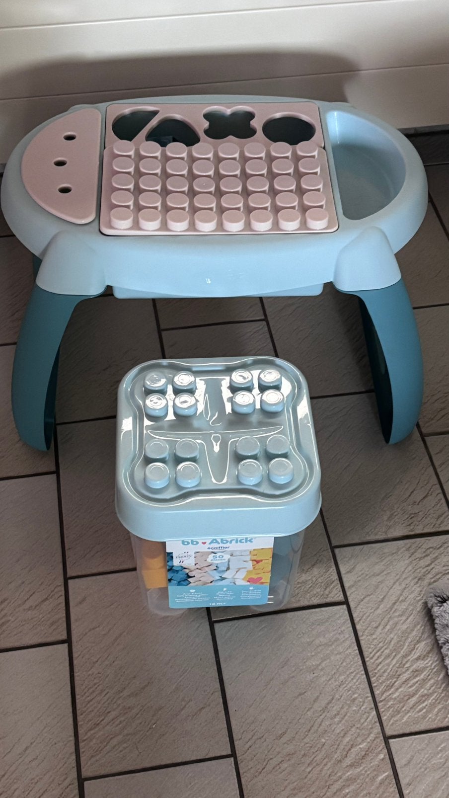 Tafel met extra doos blokken, Kinderen en Baby's, Ophalen, Zo goed als nieuw