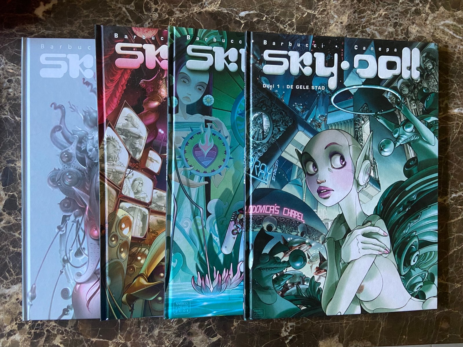 Sky-doll (1-4) HC, Boeken, Ophalen of Verzenden, Zo goed als nieuw