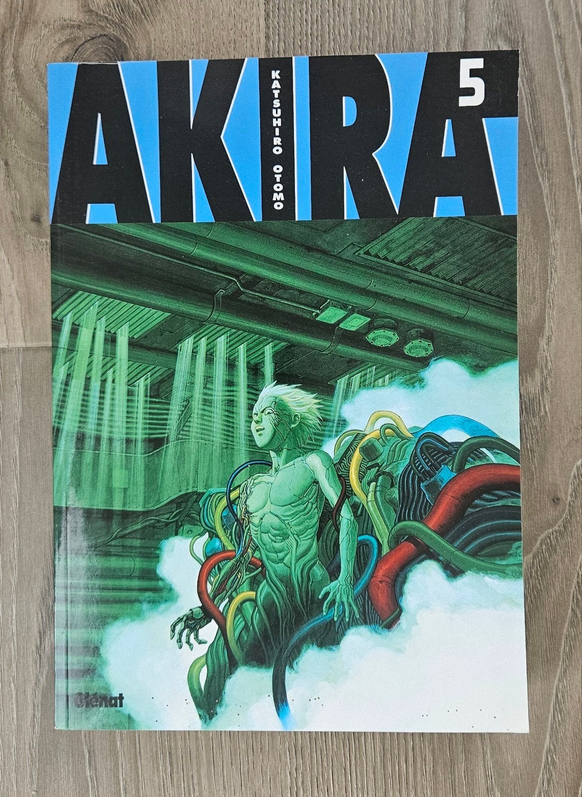 Akira volume 5, Livres, Enlèvement