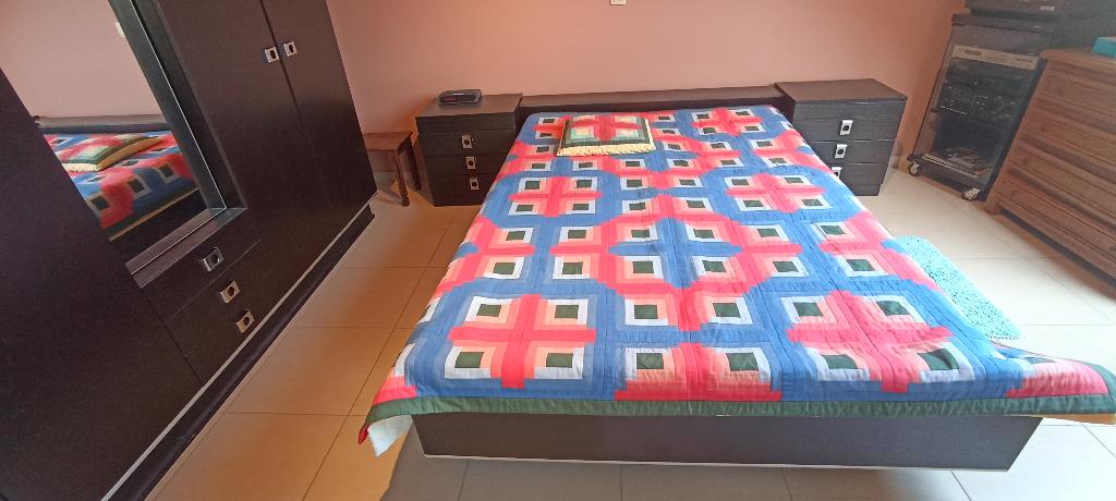 Chambre à coucher complète, Enlèvement