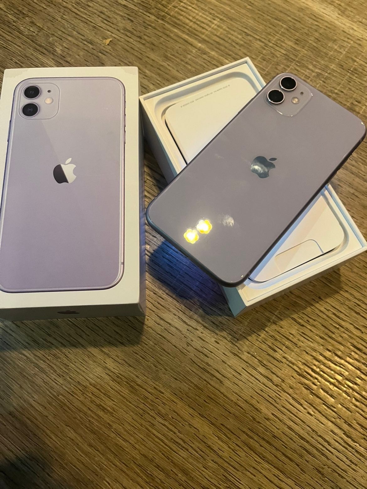 iPhone 11 avec etui, chargeur et tête, Enlèvement ou Envoi, Comme neuf, IPhone 11