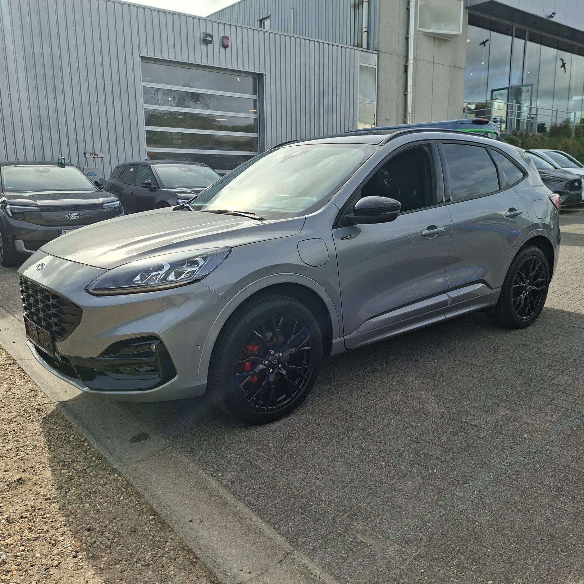 Ford Kuga ST-Line X / PHEV / Solar silver (automatique), Autos : Divers, Argent ou Gris, Automatique, Hybride Électrique/Essence