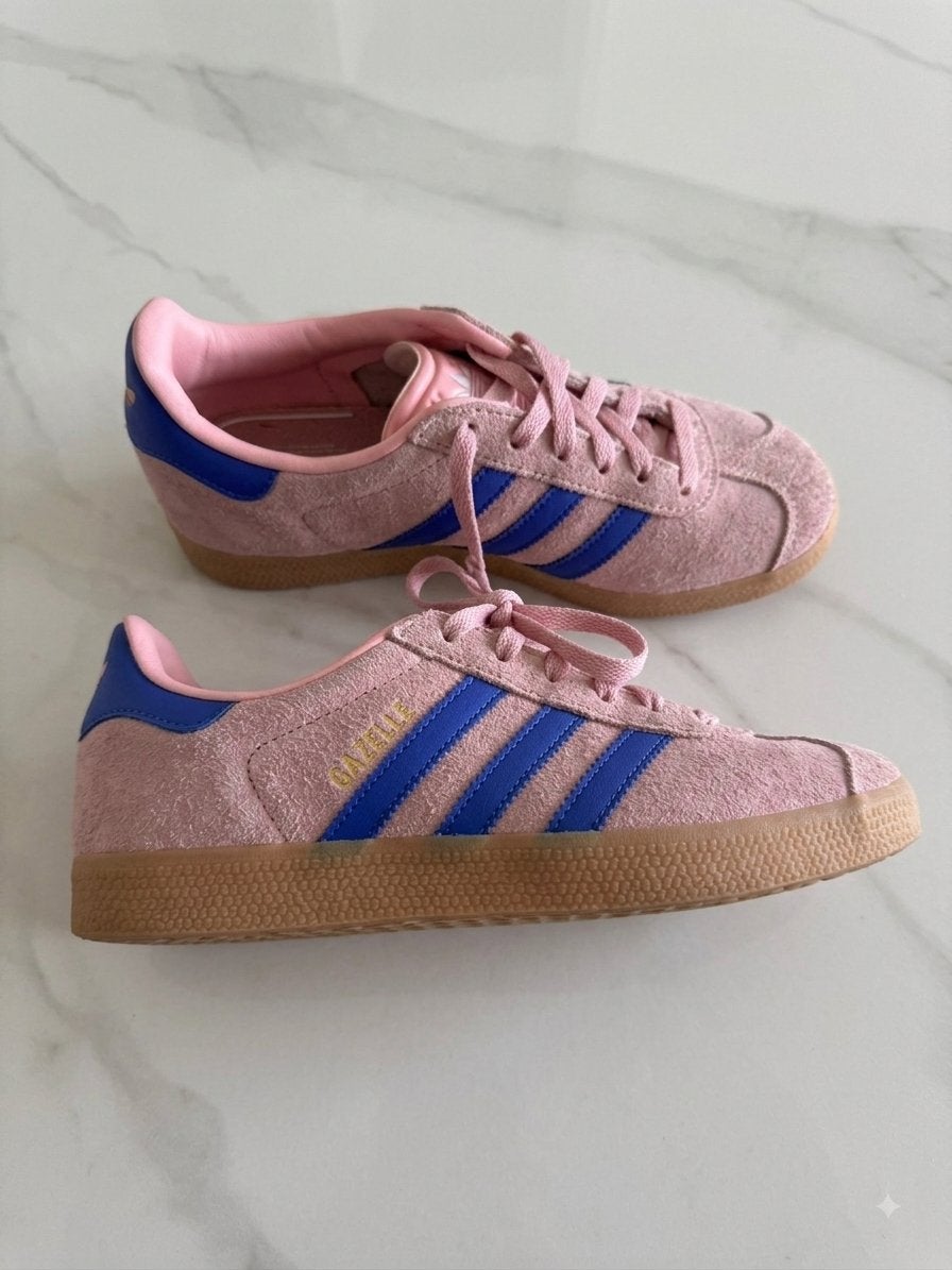 adidas Gazelle roze/blauw, Meisje, Schoenen, Ophalen of Verzenden, Zo goed als nieuw