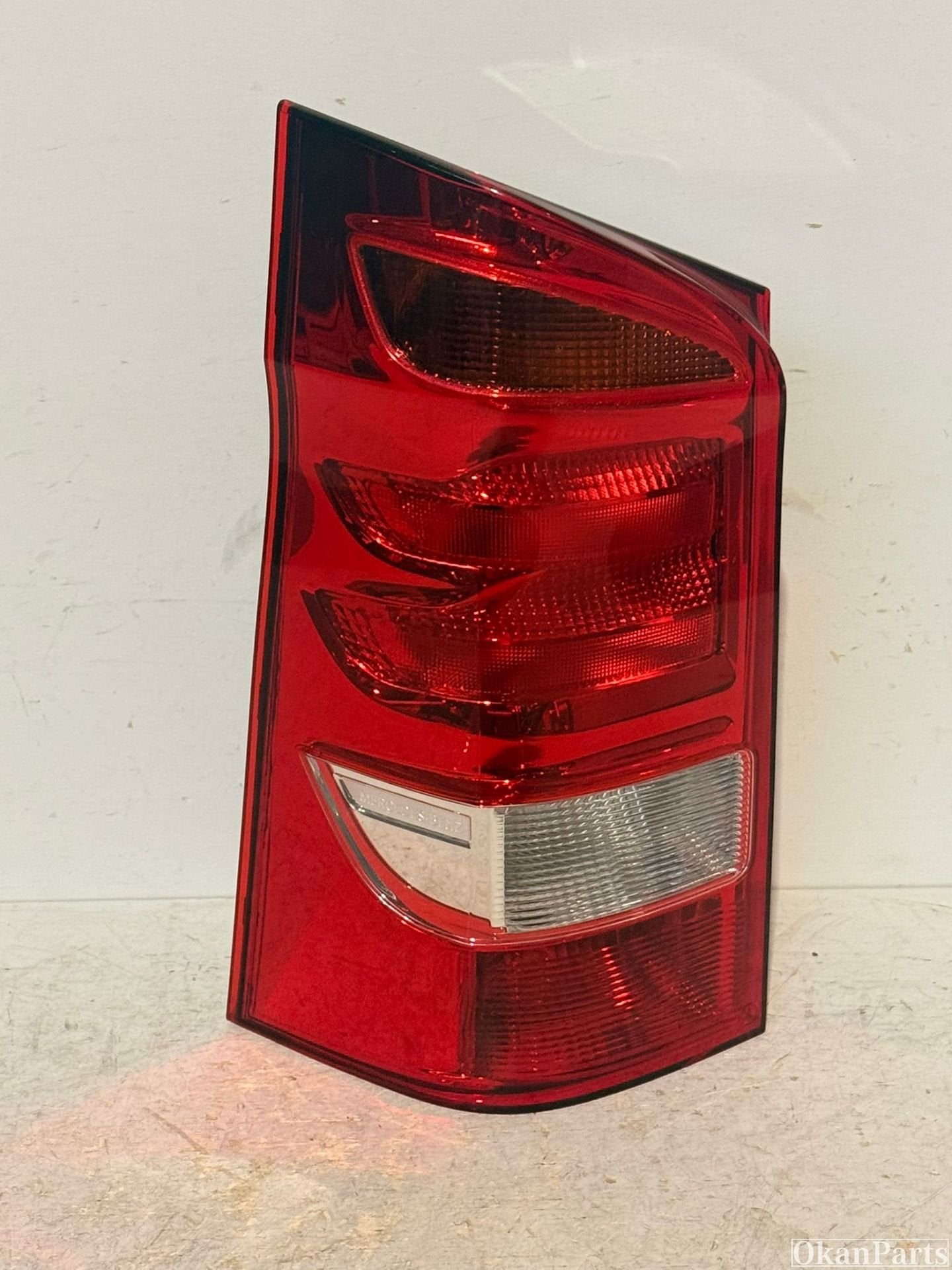 Feu arri re gauche Mercedes-Benz Vito W447 A4478200064, Fabrikant BV, Utilisé, Info@fabrikant.eu, Fabrikantstraat 1
1000 AA  Amsterdam, NL