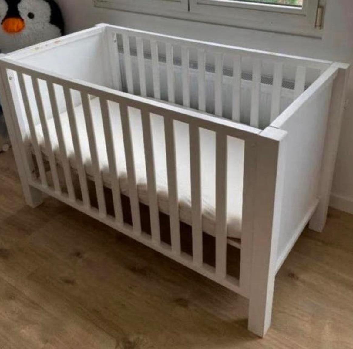 Quax - 2 kinderbedjes. Goeie staat zonder matras, Enfants & Bébés, Chambre d'enfant | Chambres d'enfant complètes, Enlèvement