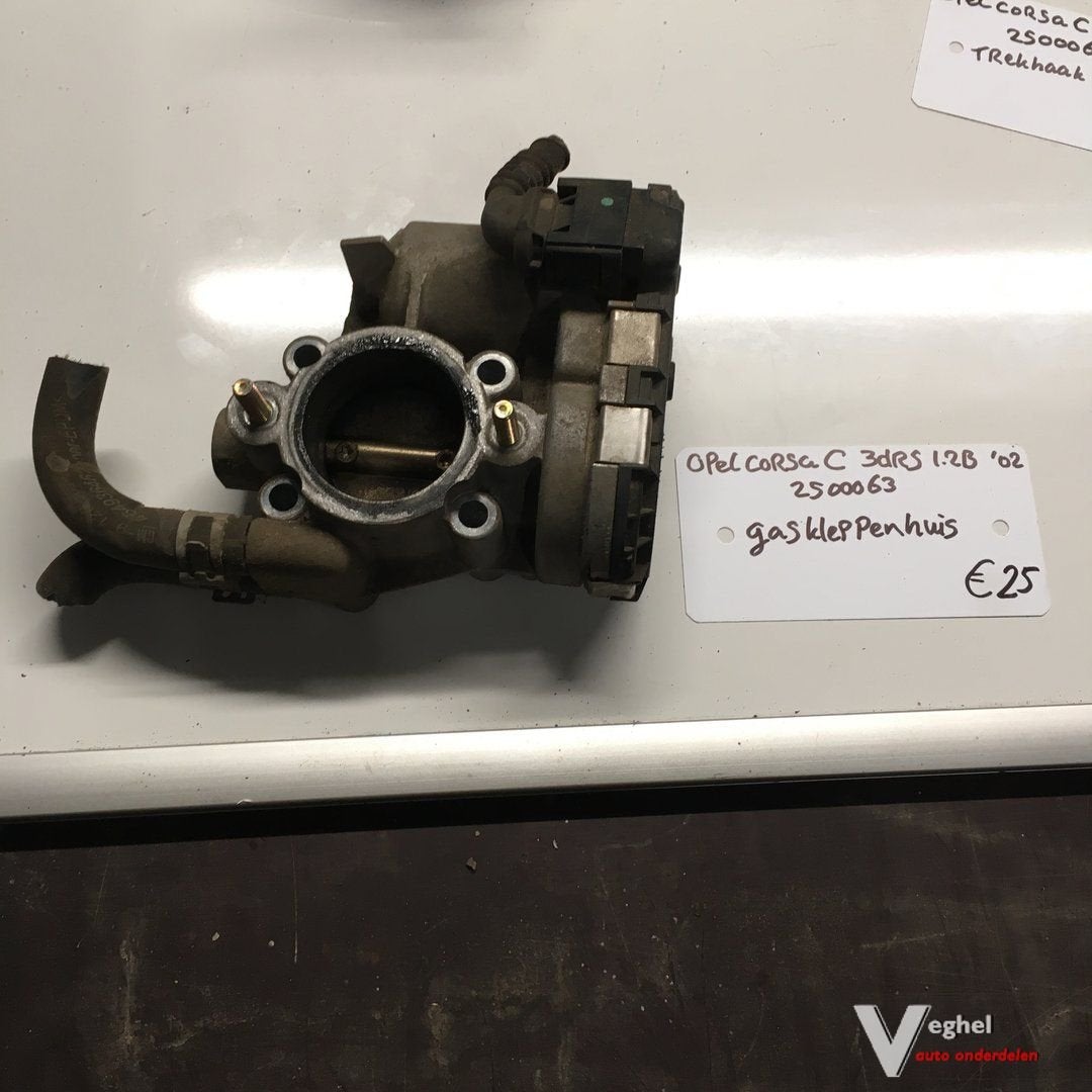 Opel Corsa C 1.2B 3 drs 2002 Wagennr 2500063   Gasklephuis, Auto-onderdelen, Gebruikt, -, -, Ophalen of Verzenden