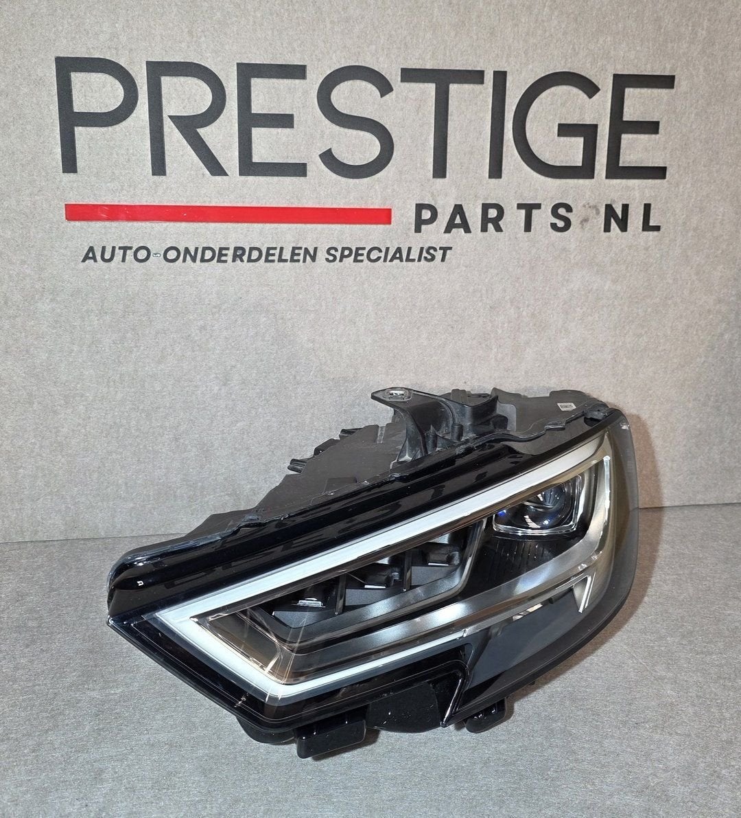 Koplamp Audi A3 8V Facelift Voll LED Matrix Links 8V0941035, -, Origine de la pièce connue, Utilisé, -