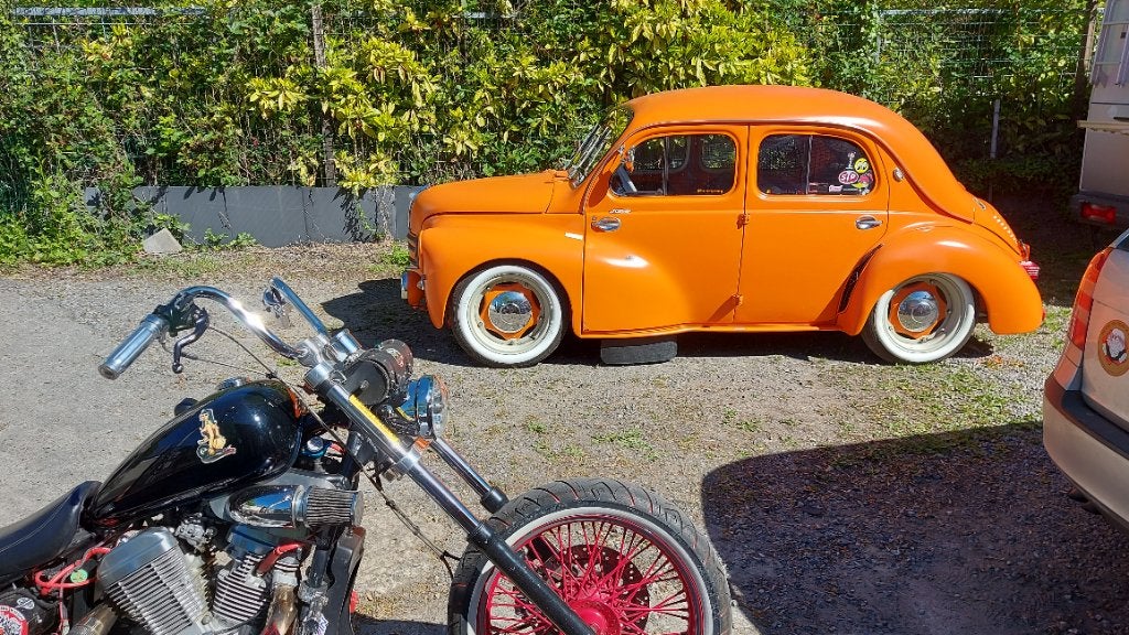 4cv de 1953, moteur Gordini. Nouvelle peinture, Zwart, Overige kleuren, Renault, Bedrijf