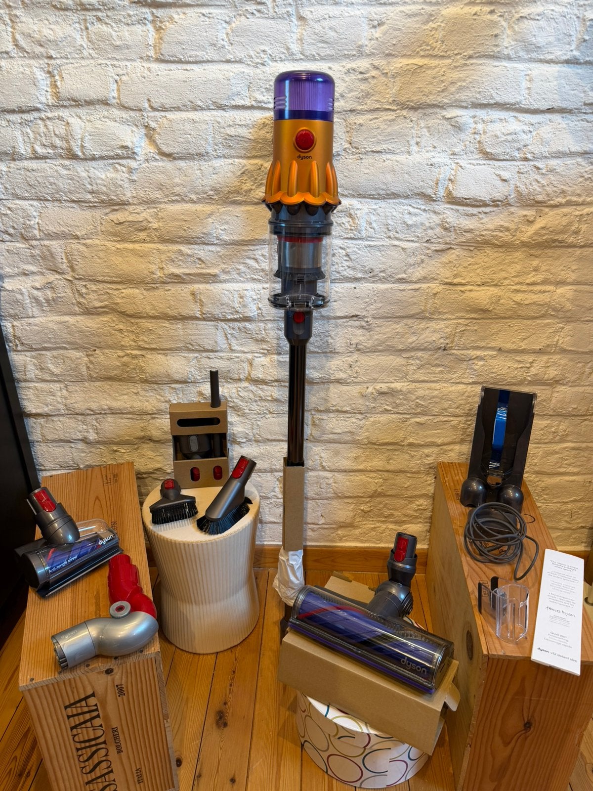 Dyson V12 en parfait état comme neufs et fulls en accessoire, Electroménager, Aspirateurs, Comme neuf, Aspirateur balai, Dyson