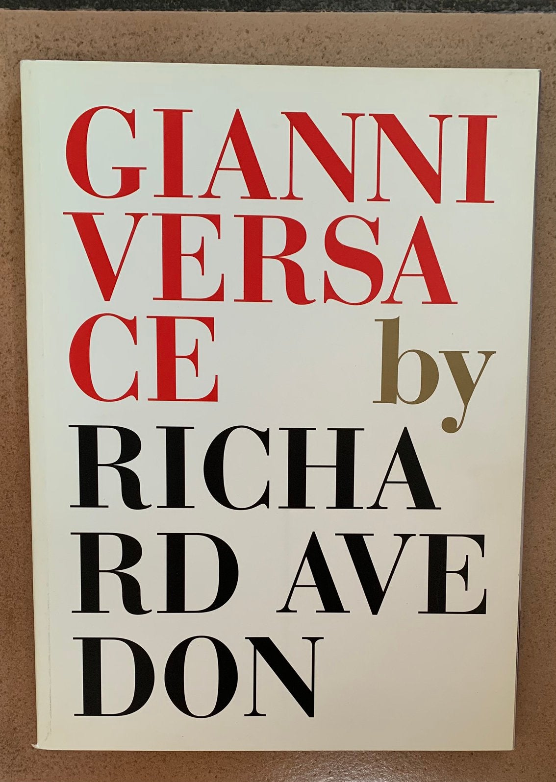 Boek Gianni Versace by Richard Avedon, Ophalen, Zo goed als nieuw