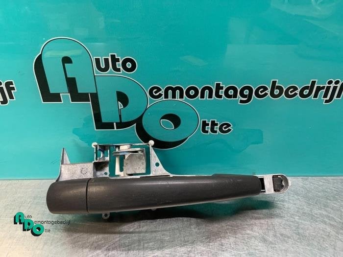 Poignée portière 2portes droite d'un Peugeot Partner (Part, -, 3 mois de garantie, Utilisé, -