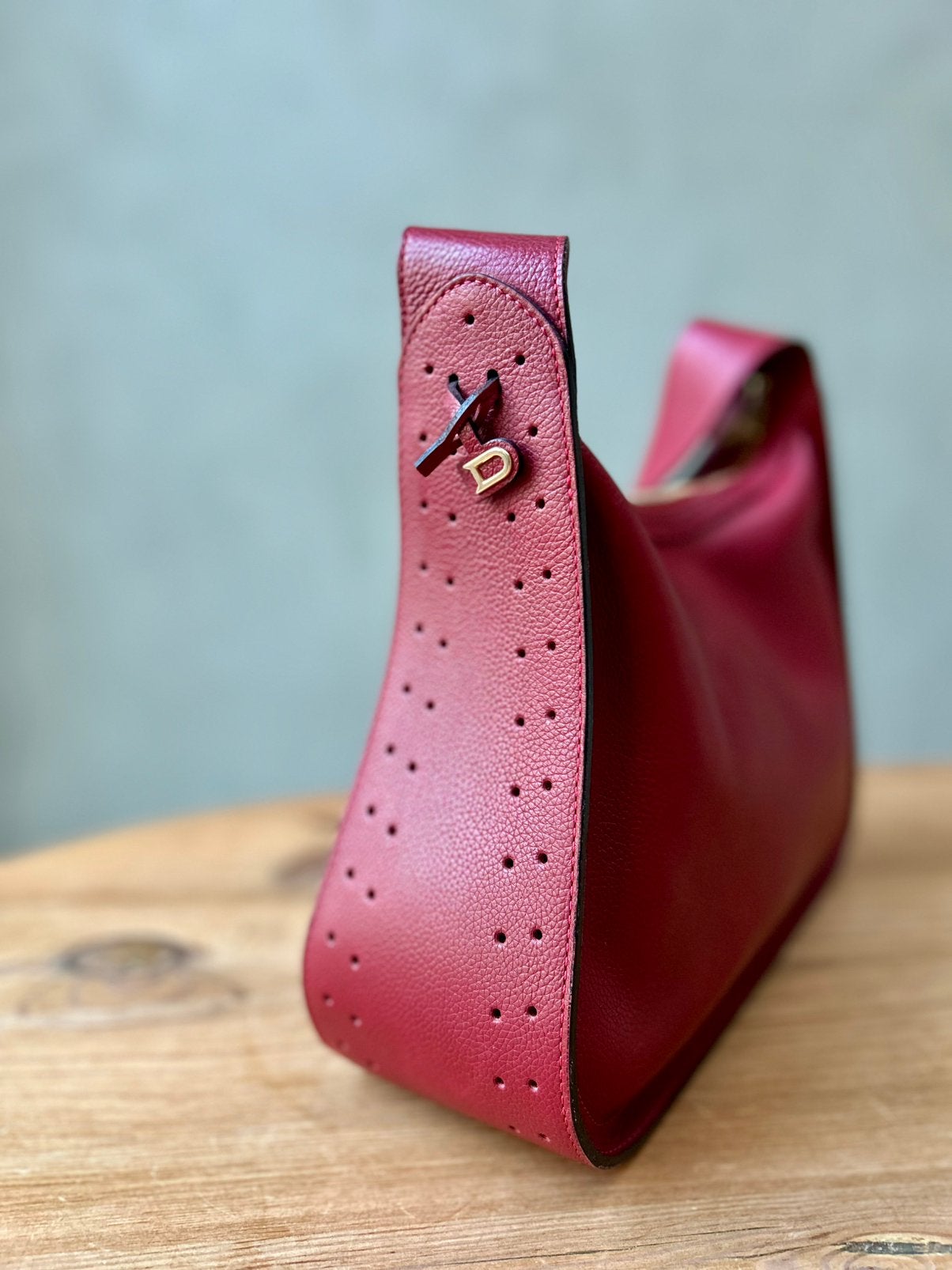 DELVAUX — VINTAGE GEDACHTEZAKJE — DONKERROOD, Ophalen, Zo goed als nieuw, Rood
