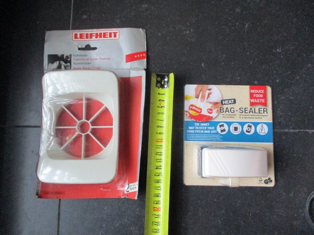 Leifheit appelsnijder en bag sealer ,automtische zaksluiter, Enlèvement ou Envoi, Neuf, Synthétique, Couverts individuels